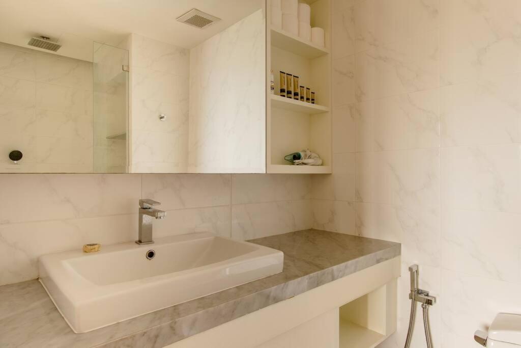 The Aristo 2 Condo Surin Beach Exterior photo